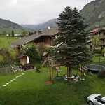 Haus Grugger Apartment